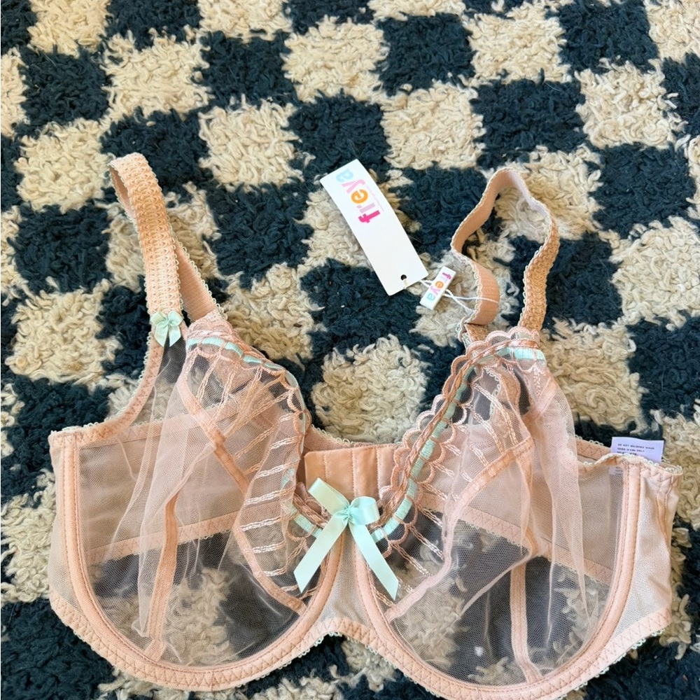 Freya Arabella 38f NWT Oyster turquoise ribbon, plunge balcony bra